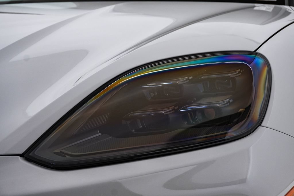 New 2026 Porsche Cayenne Coupe AWD/4WD image 7
