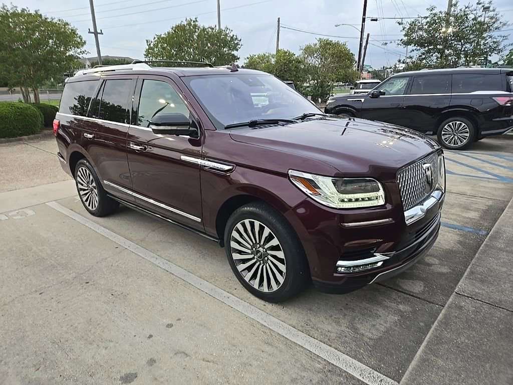 Used 2019 Lincoln Navigator Reserve AWD/4WD image 3