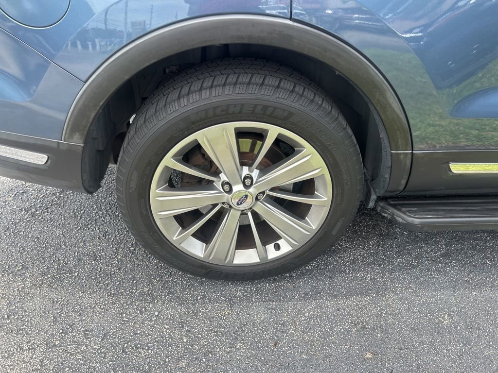 Used 2018 Ford Explorer Limited FWD image 34