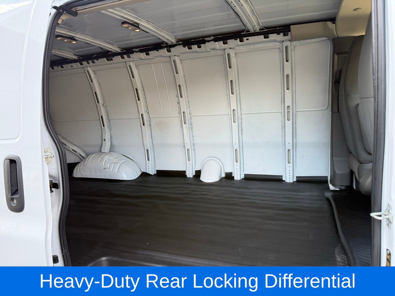 Used 2025 Chevrolet Express 2500 Extended w/ Driver Convenience Package image 32