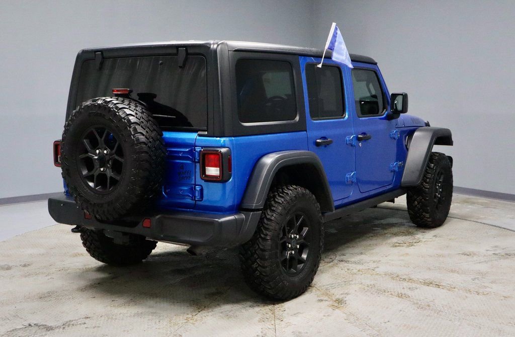 Used 2025 Jeep Wrangler Willys 4xe image 10