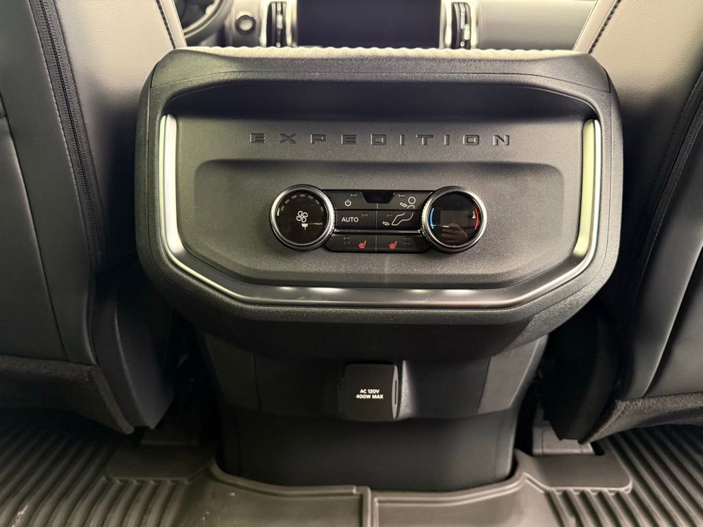 New 2025 Ford Expedition Max Platinum w/ Stealth Performance Package image 31