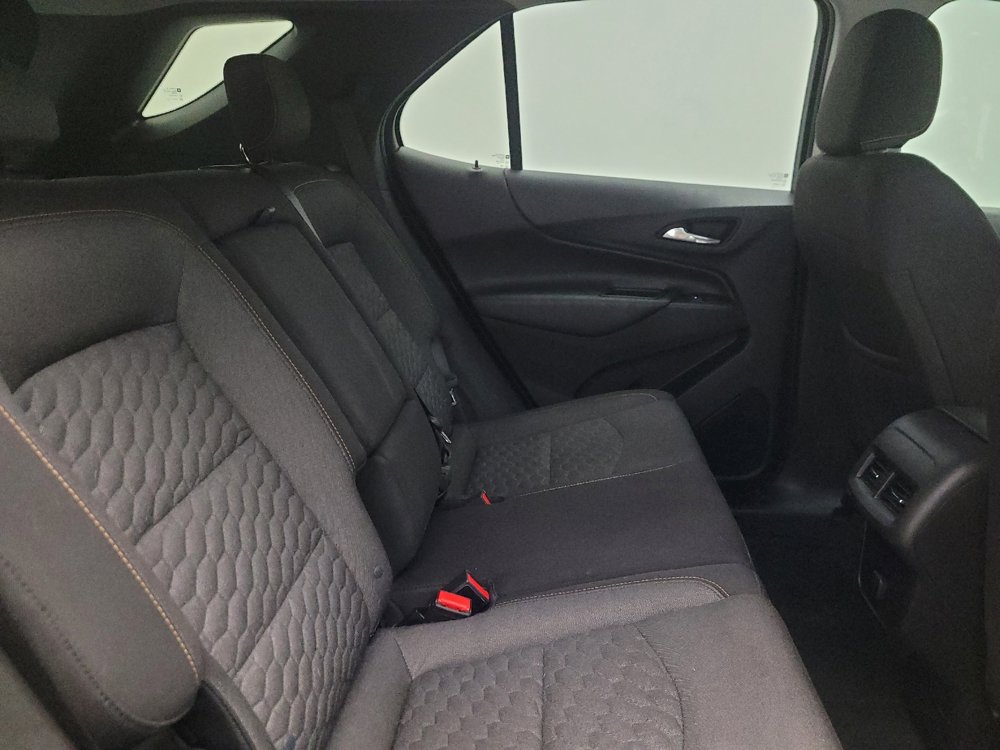 Used 2018 Chevrolet Equinox LT FWD image 19