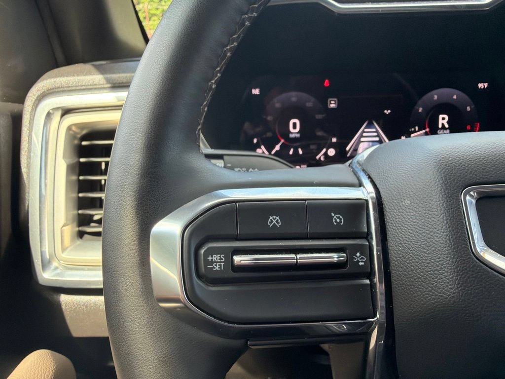 Certified 2025 GMC Canyon Denali AWD/4WD image 26