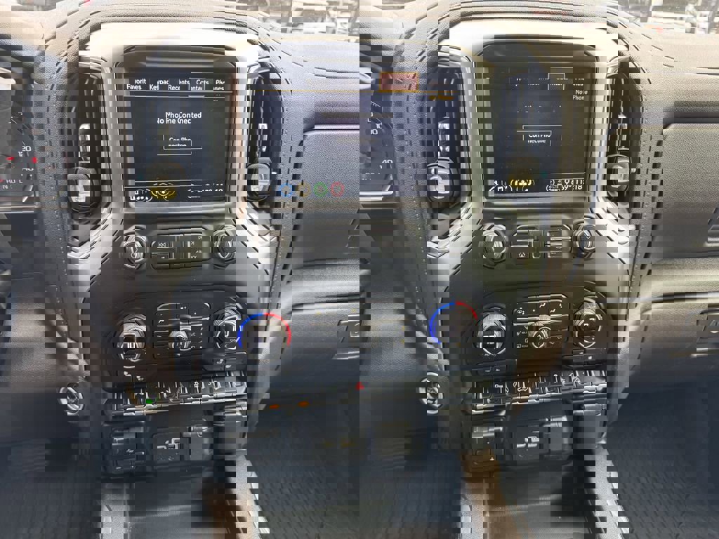 Used 2020 Chevrolet Silverado 1500 LT Trail Boss image 8