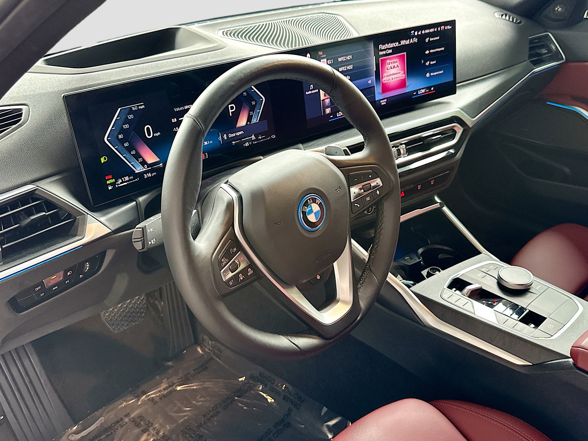 Used 2023 BMW 330e 330e w/ Premium Package image 9