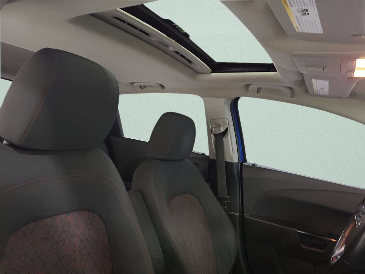 Used 2019 Chevrolet Sonic LT w/ Convenience Package FWD image 8