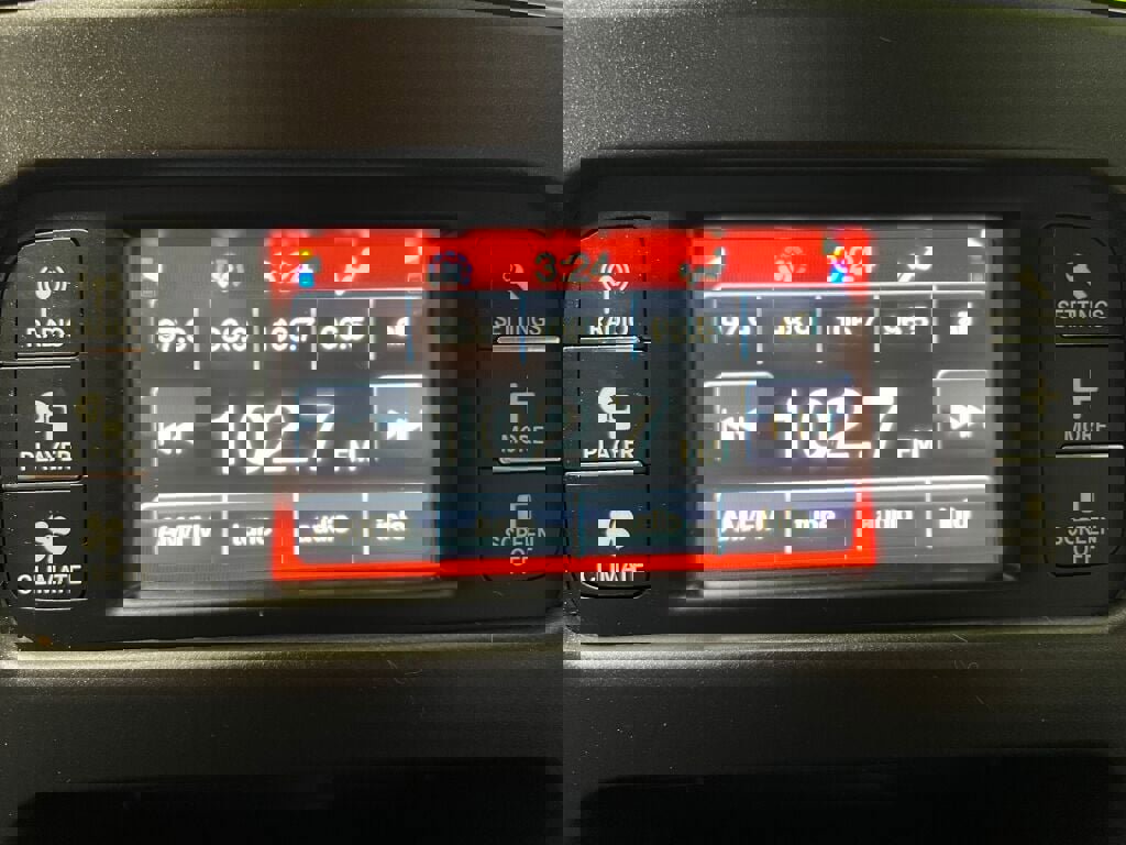 Used 2017 Dodge Journey SXT w/ Comfort/Convenience Group image 10