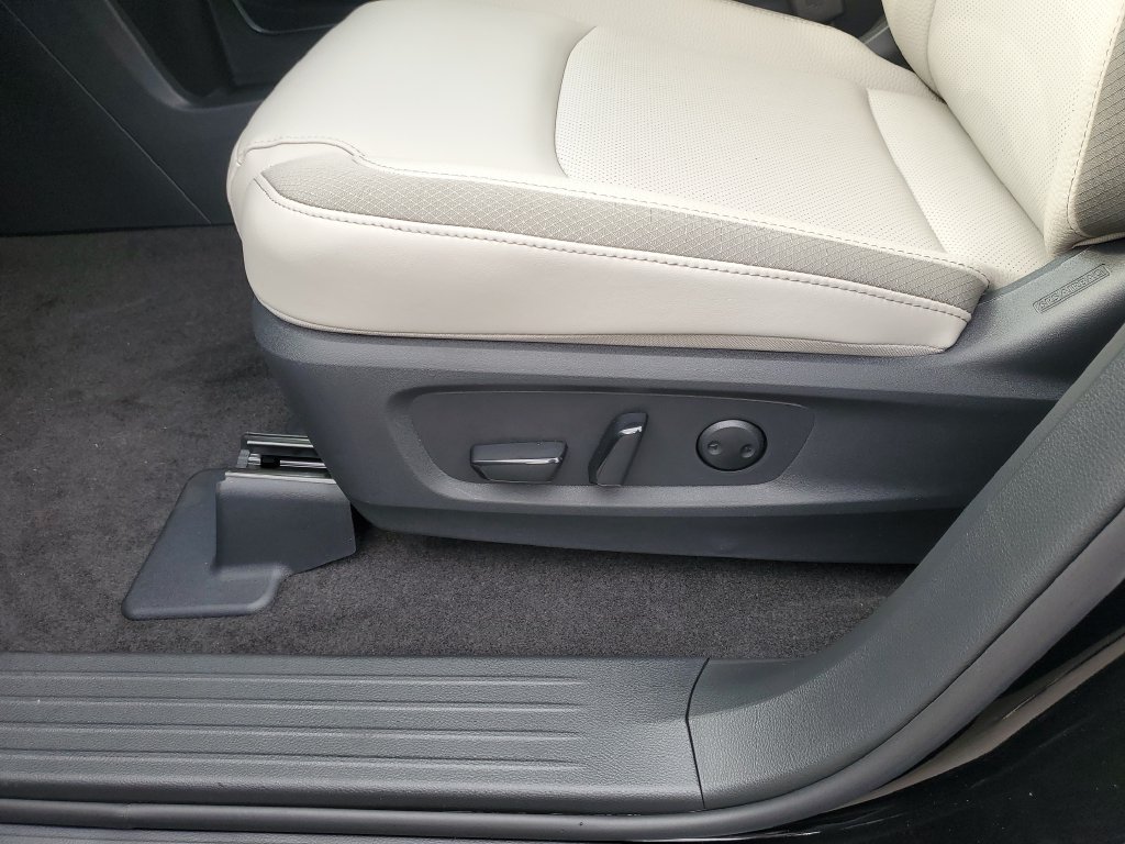 New 2026 Nissan Pathfinder SL FWD image 20