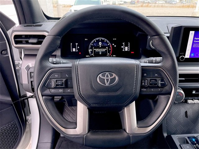 Used 2025 Toyota 4Runner SR5 image 14
