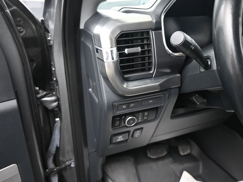 Used 2023 Ford F150 Lariat image 21