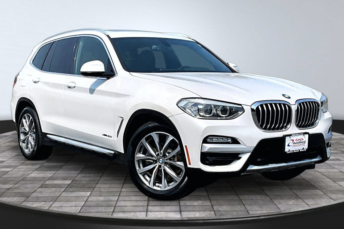 Used 2018 BMW X3 xDrive30i AWD/4WD image 3