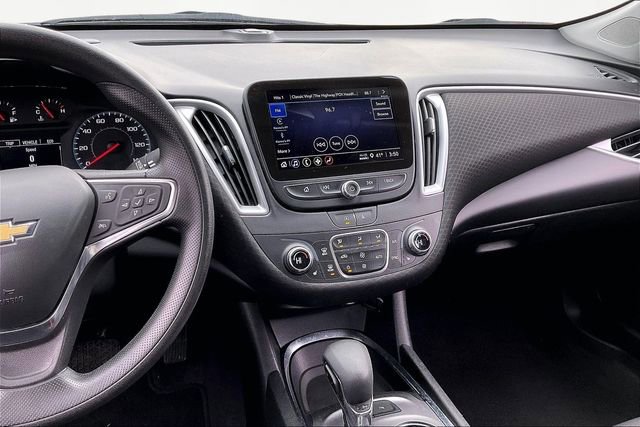 Used 2024 Chevrolet Malibu LT image 9