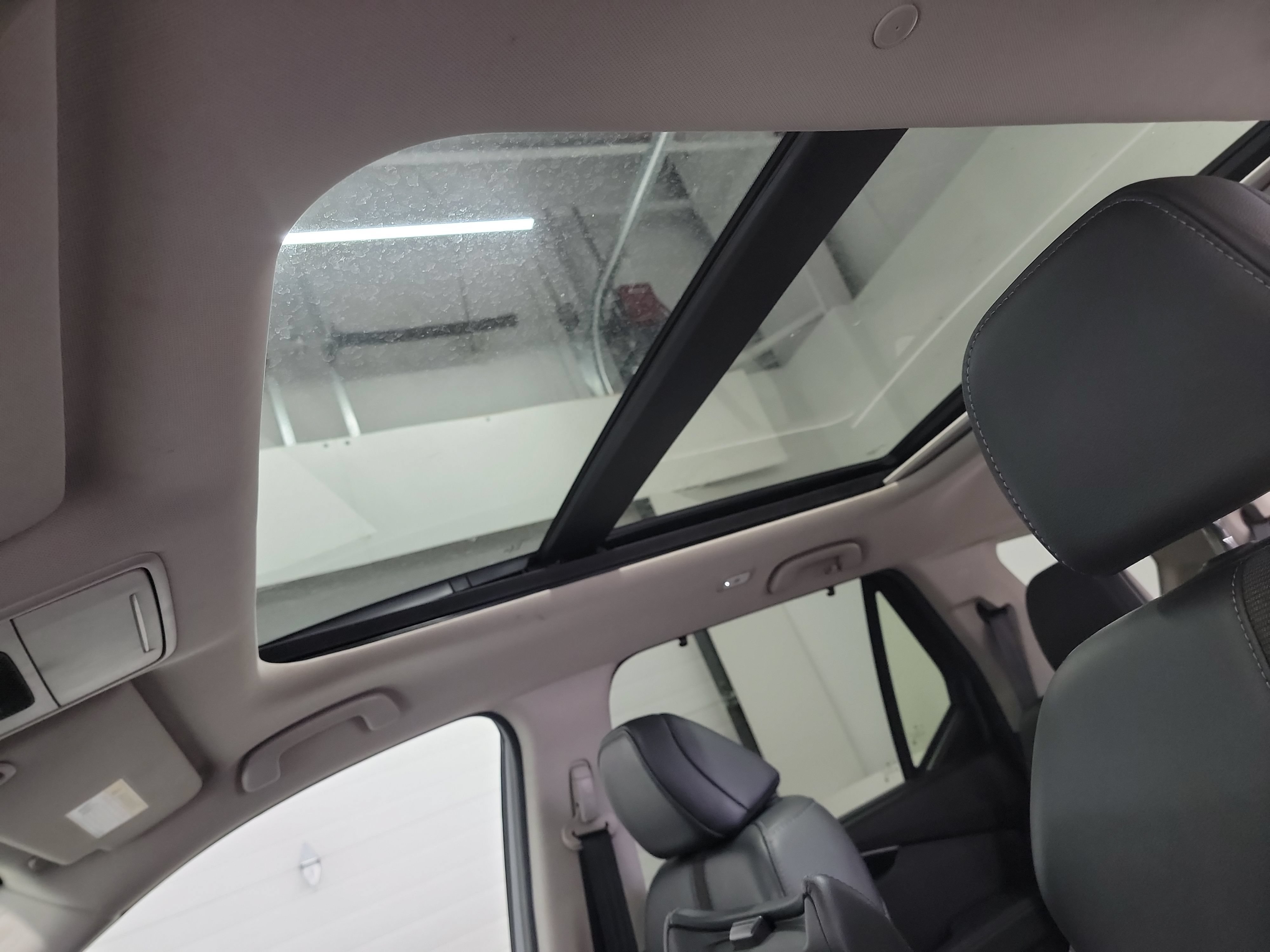 Used 2025 Honda Pilot Touring image 24