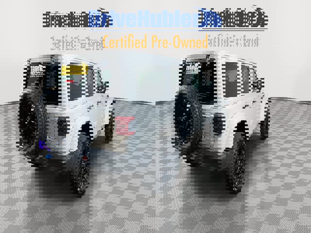 Used 2024 Jeep Wrangler Sahara image 2