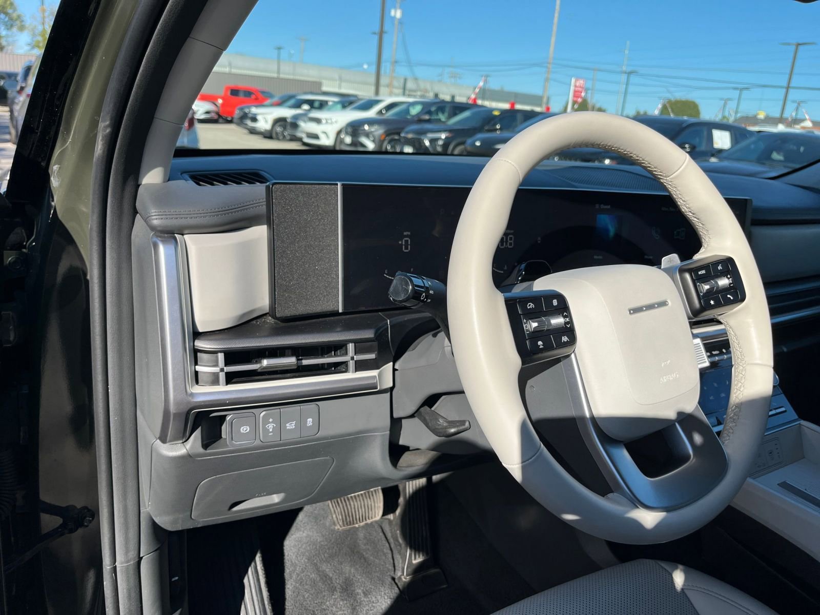 Used 2025 Hyundai Santa Fe SEL image 33