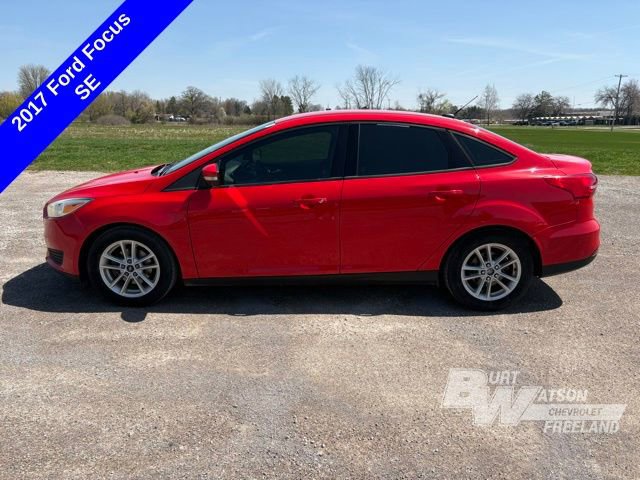Used 2017 Ford Focus SE FWD image 3