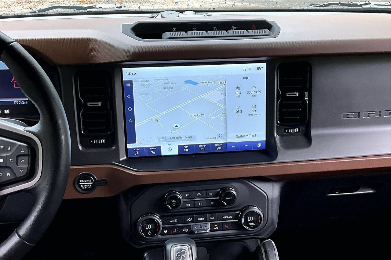 Used 2024 Ford Bronco Outer Banks w/ Sasquatch Package AWD/4WD image 9