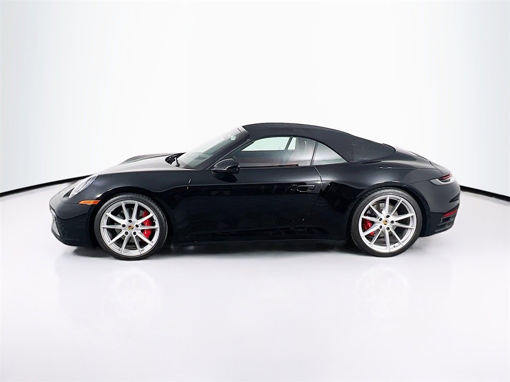 Certified 2020 Porsche 911 Carrera 4S image 2