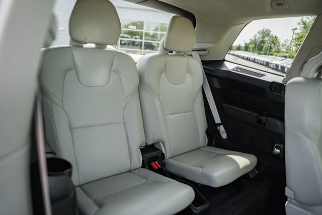 Used 2021 Volvo XC90 T6 Momentum w/ Advanced Package AWD/4WD image 35