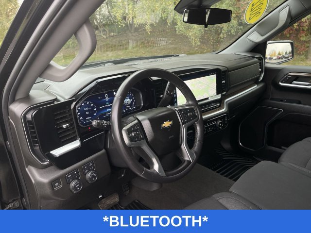 Used 2024 Chevrolet Silverado 1500 LT AWD/4WD image 11
