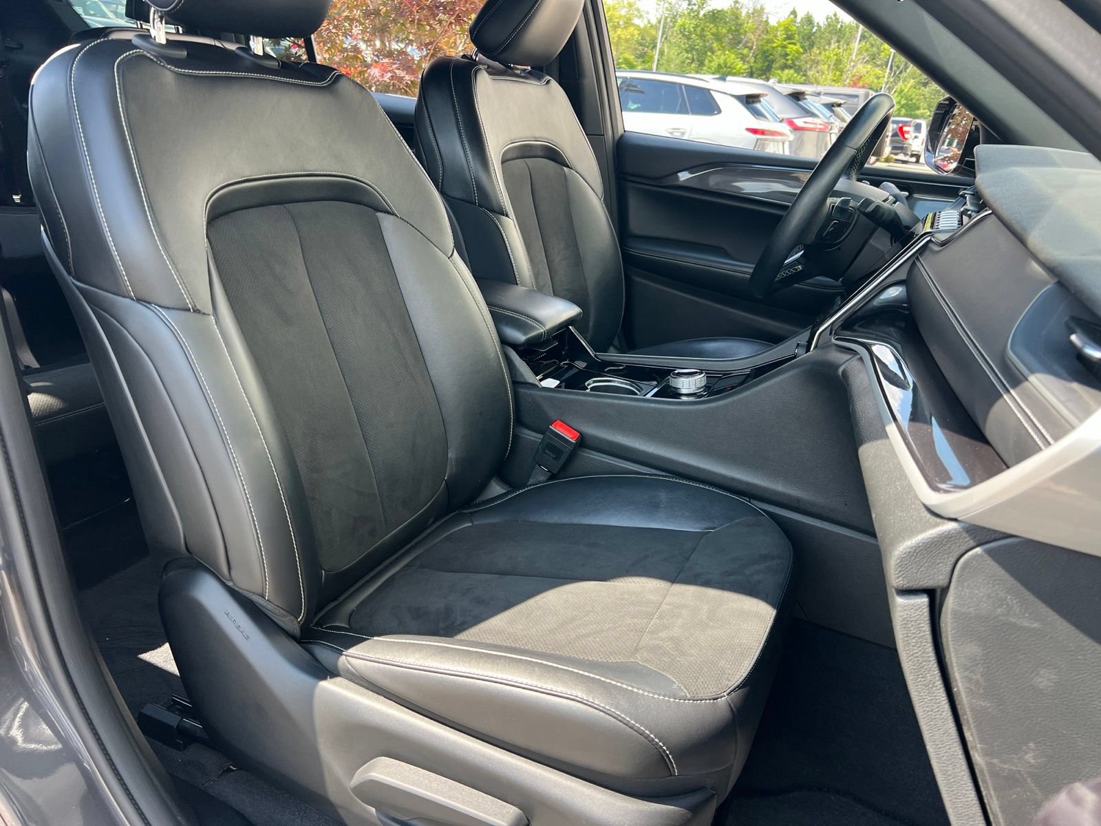 Used 2021 Jeep Grand Cherokee L Laredo RWD image 42