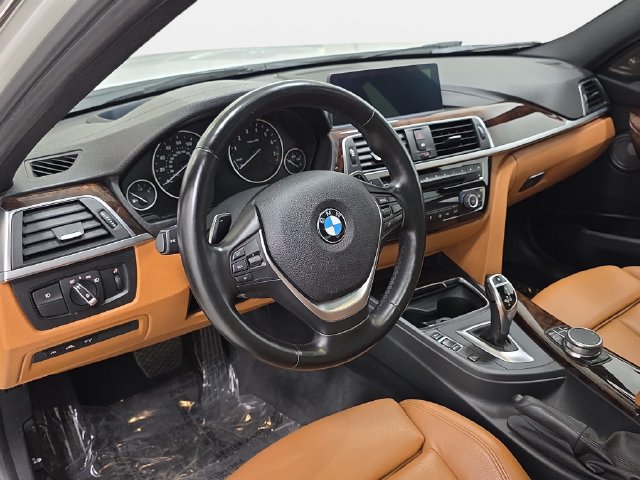 Used 2018 BMW 340i xDrive Sedan AWD/4WD image 16