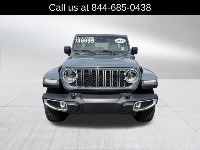 Certified 2025 Jeep Wrangler Unlimited Sahara w/ Safety Group AWD/4WD image 2