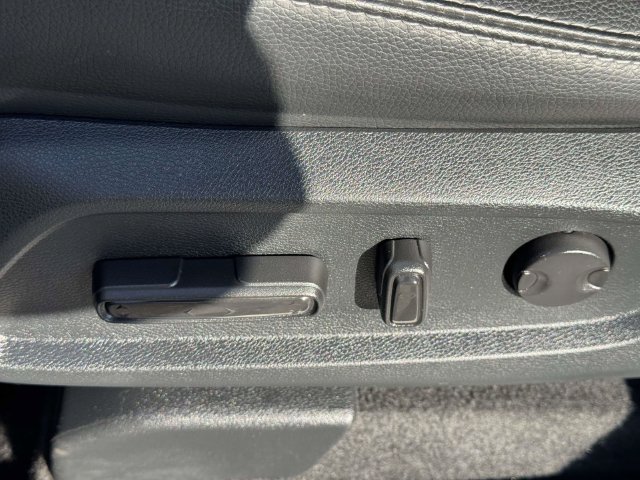 Certified 2024 Honda Pilot Touring image 17