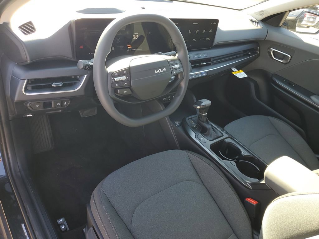 New 2026 Kia K4 LXS image 6