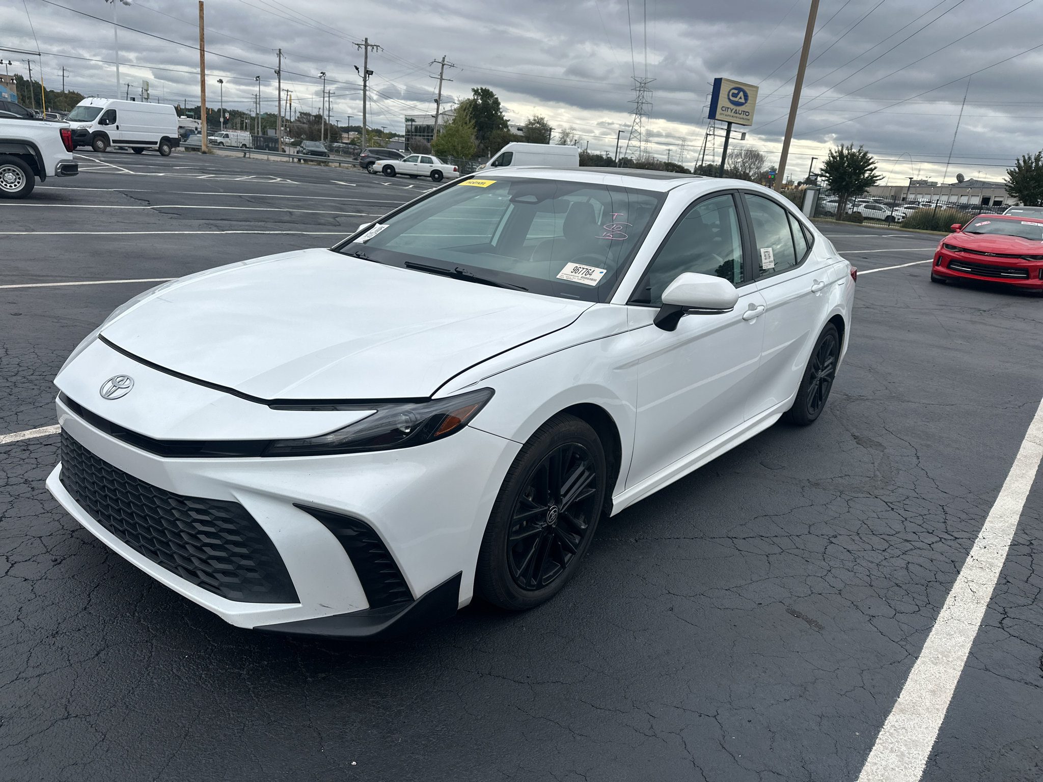 Used 2025 Toyota Camry SE w/ Multimedia Upgrade Package