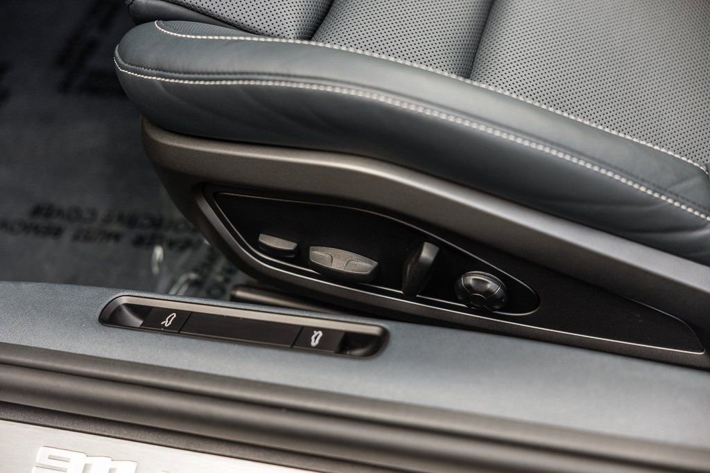 Certified 2022 Porsche 911 Turbo image 26