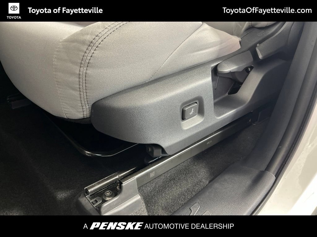 Certified 2026 Toyota Tacoma SR5 AWD/4WD image 28