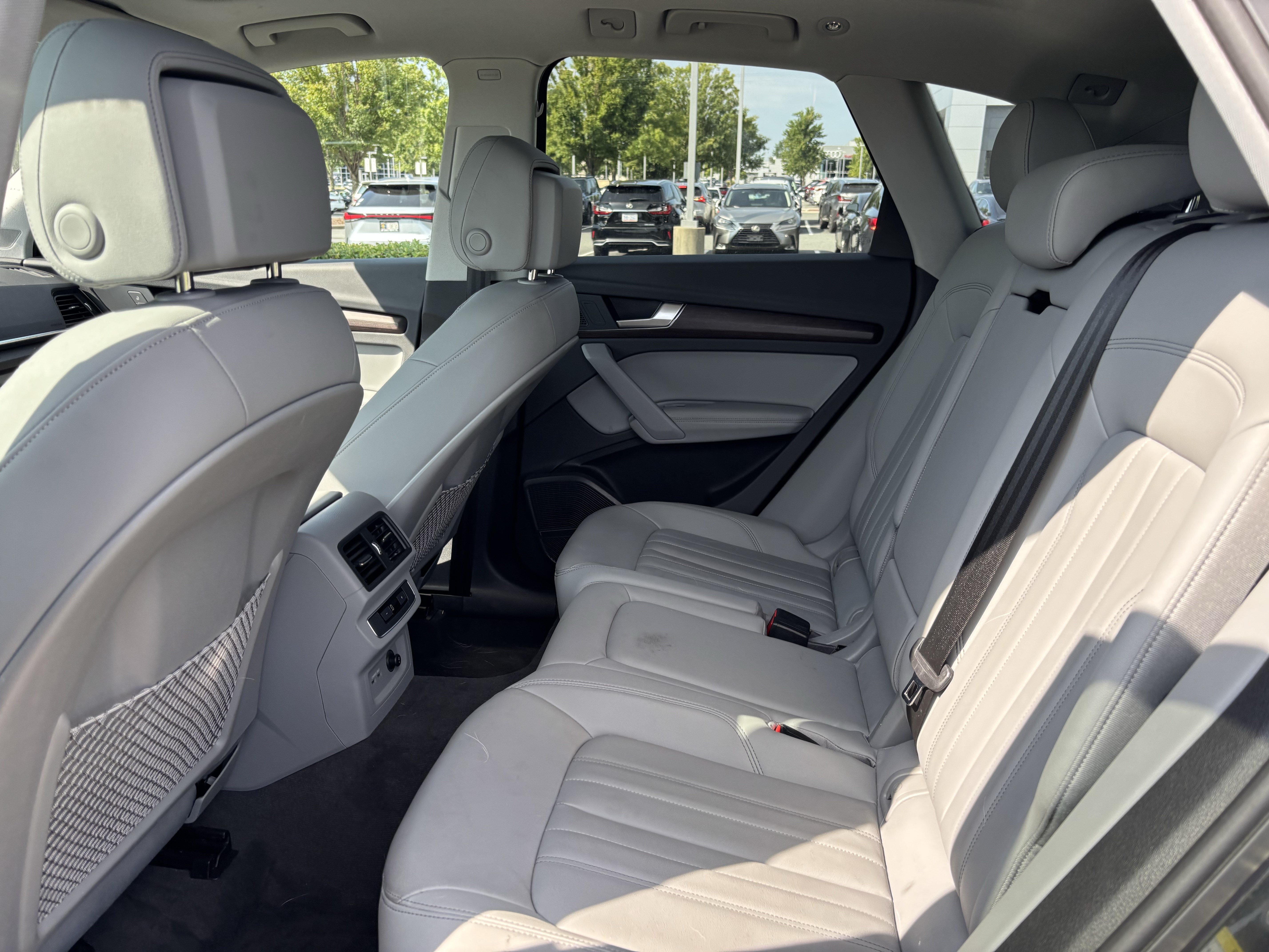 Used 2023 Audi Q5 2.0T Premium Plus w/ Premium Plus Package AWD/4WD image 33