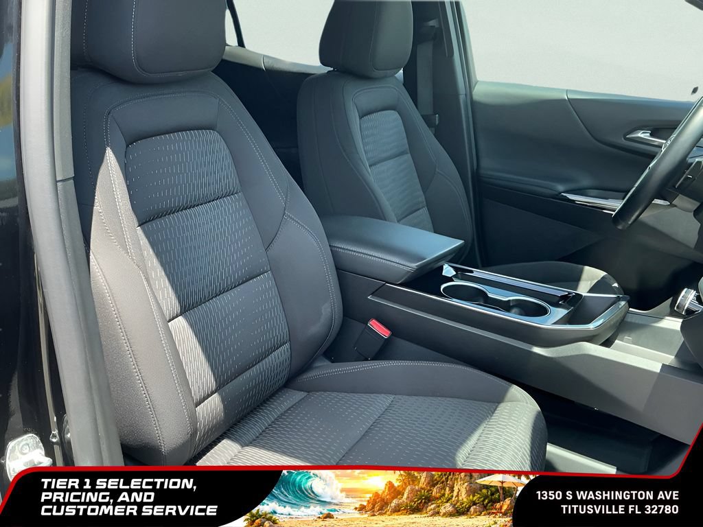 Used 2025 Chevrolet Equinox LT AWD/4WD image 18