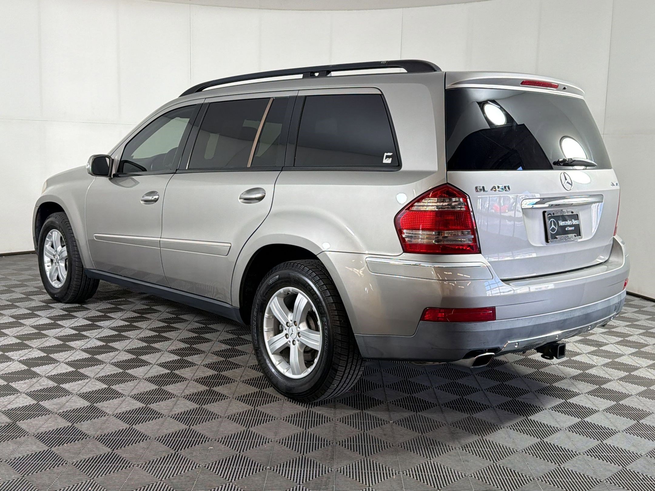 Used 2007 Mercedes-Benz GL 450 4MATIC image 3