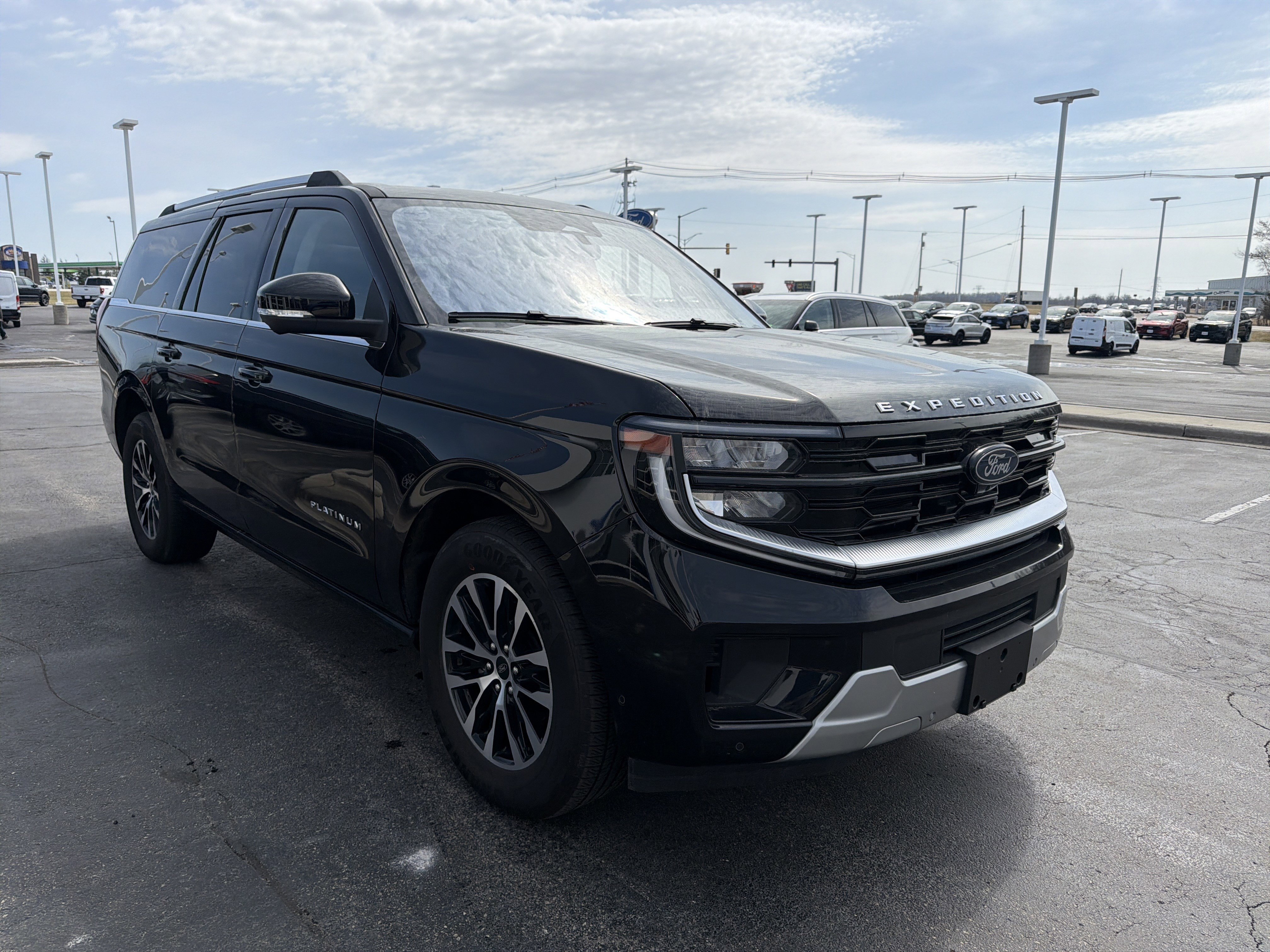 Used 2025 Ford Expedition Max Platinum image 7