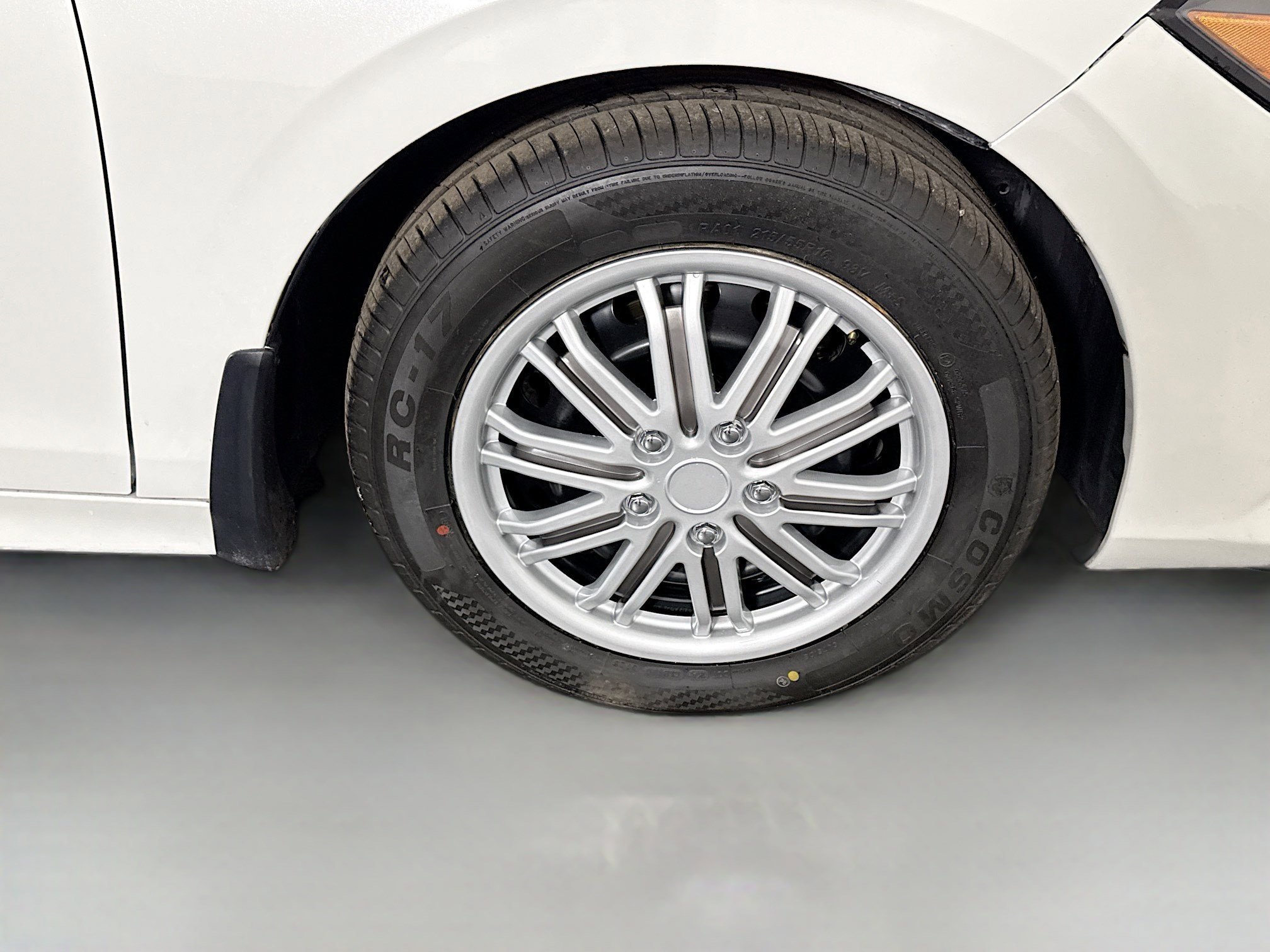 Used 2023 Honda Civic LX image 32