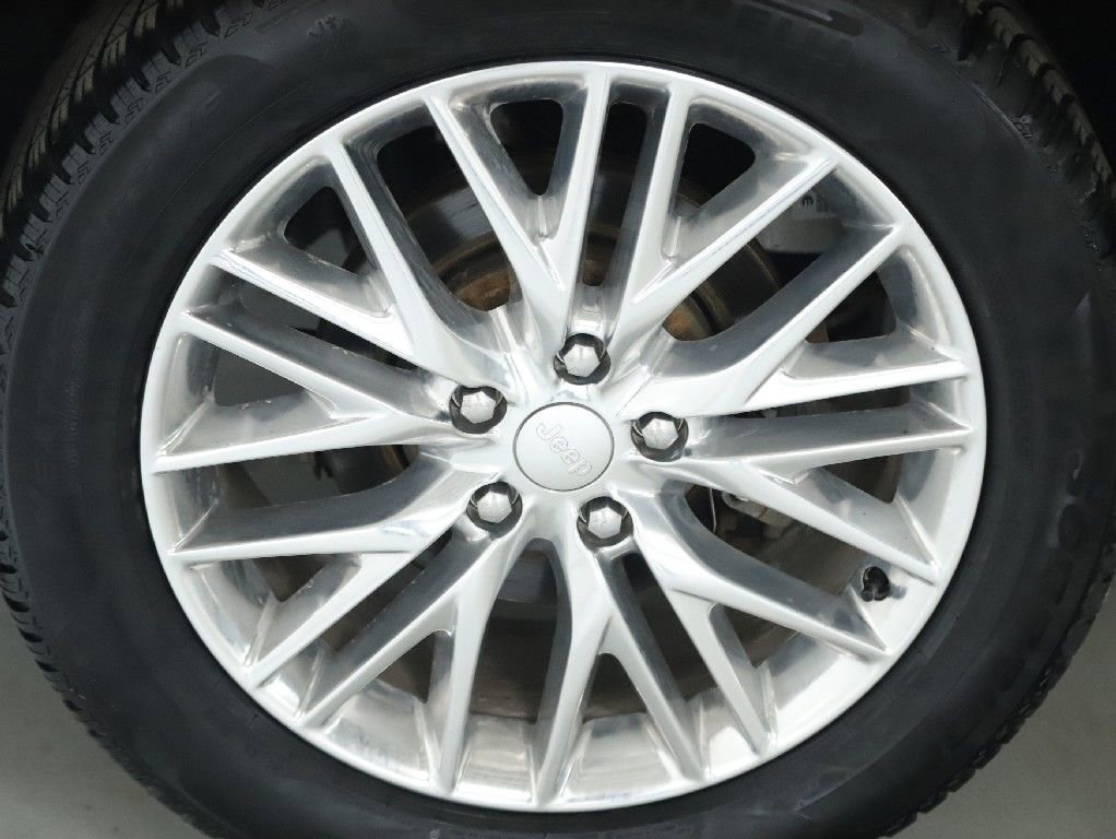 Used 2018 Jeep Grand Cherokee Summit image 12