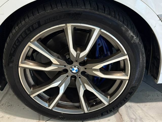 Used 2020 BMW X7 M50i w/ Dynamic Handling Package AWD/4WD image 33