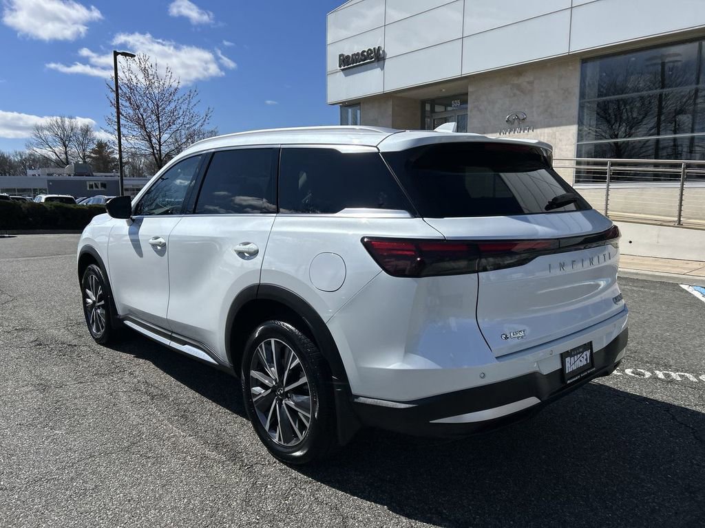 Certified 2026 INFINITI QX60 Luxe w/ Cargo Package AWD/4WD image 6