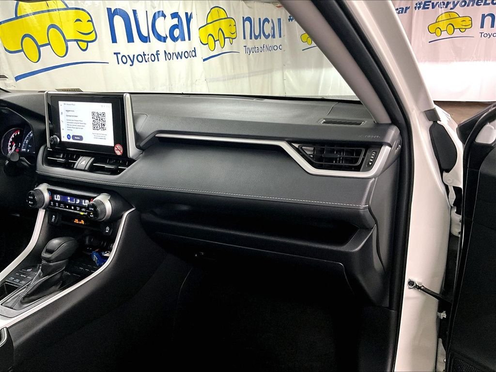 Certified 2025 Toyota RAV4 XLE AWD/4WD image 13