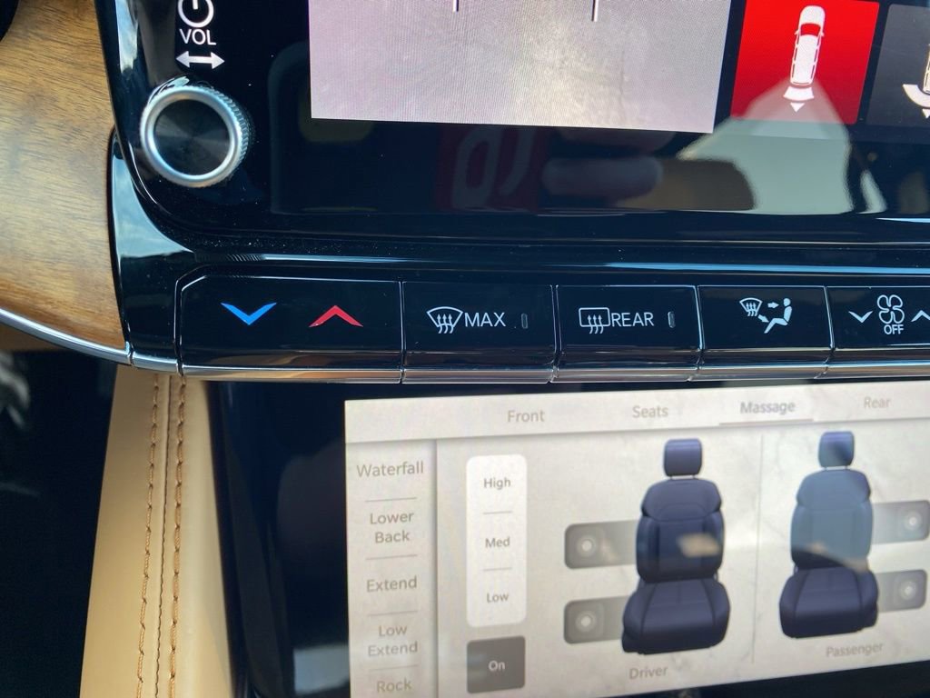 Used 2022 Jeep Grand Wagoneer Series III image 28