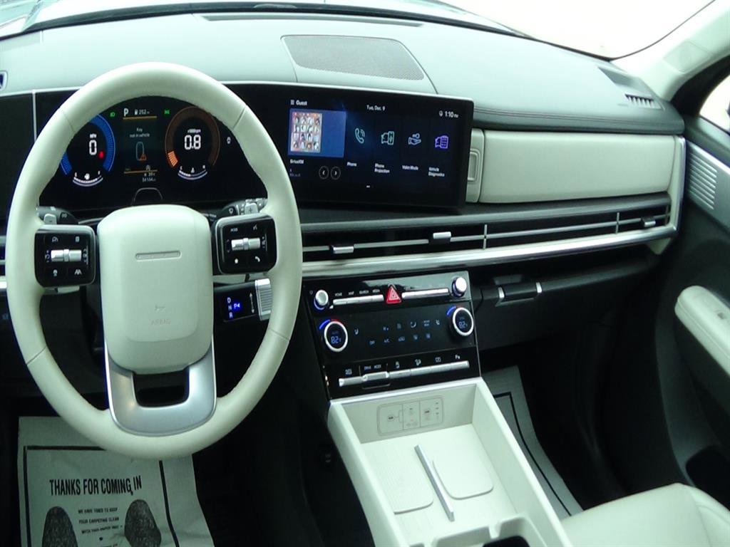 Used 2025 Hyundai Santa Fe SEL image 12