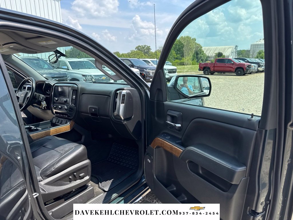 Used 2018 Chevrolet Silverado 1500 LTZ w/ Sport Package AWD/4WD image 25