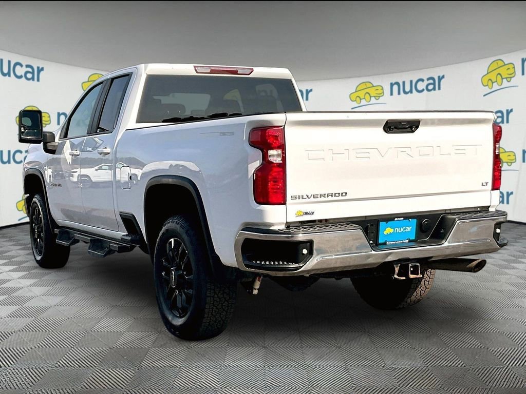 Used 2021 Chevrolet Silverado 2500 LT w/ Convenience Package AWD/4WD image 4