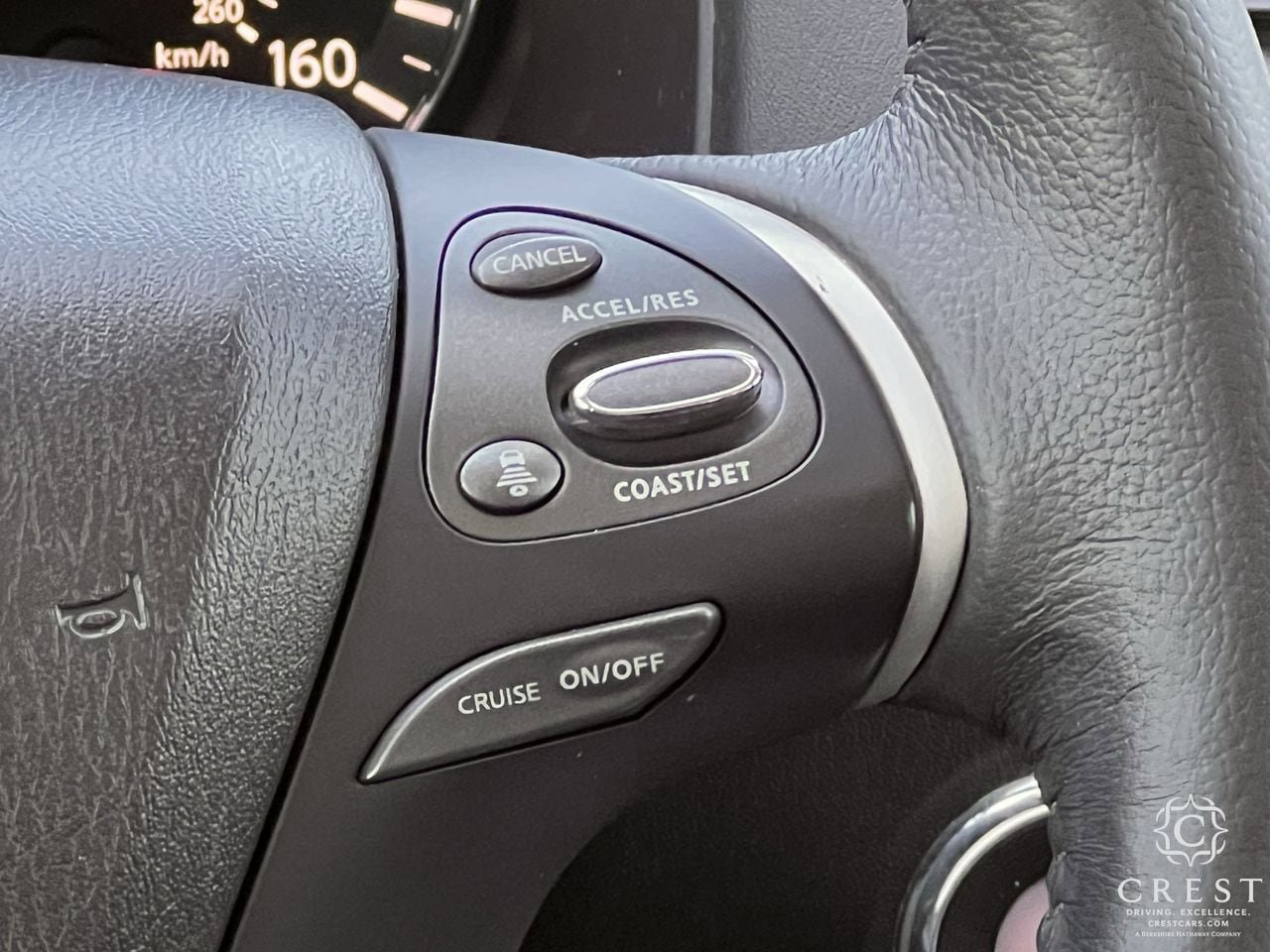 Used 2019 Nissan Pathfinder SL FWD image 15