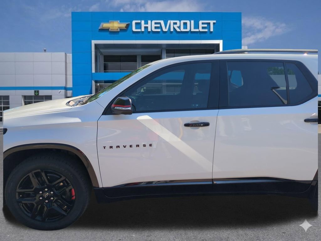 Used 2023 Chevrolet Traverse Premier w/ Redline Edition FWD image 13