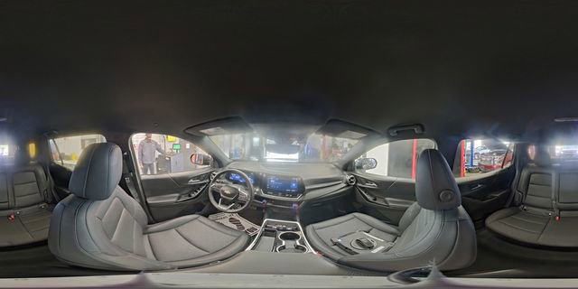 Used 2025 Chevrolet Equinox LT w/ Convenience Package II image 6