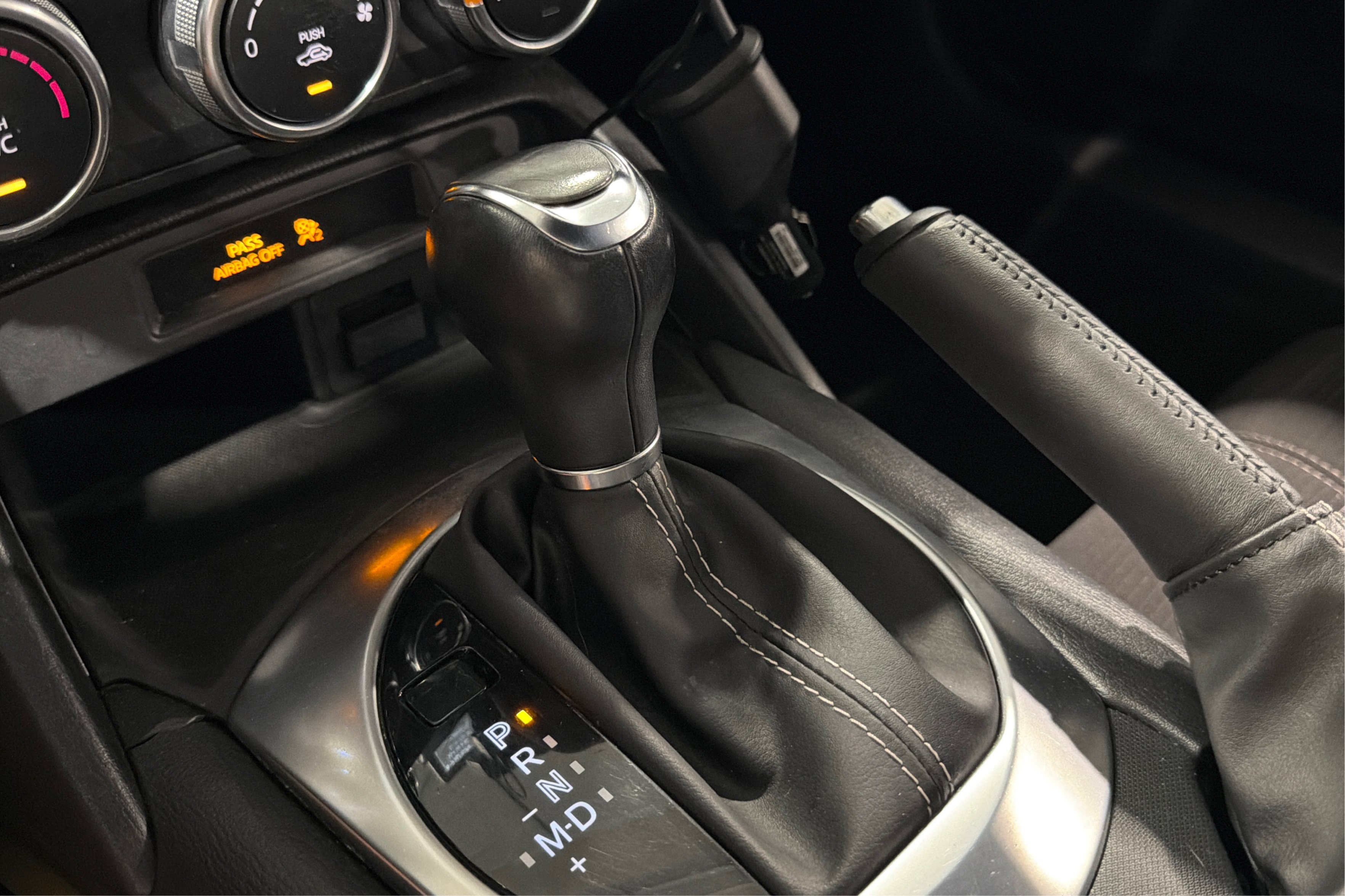 Used 2017 FIAT 124 Spider Classica RWD image 29